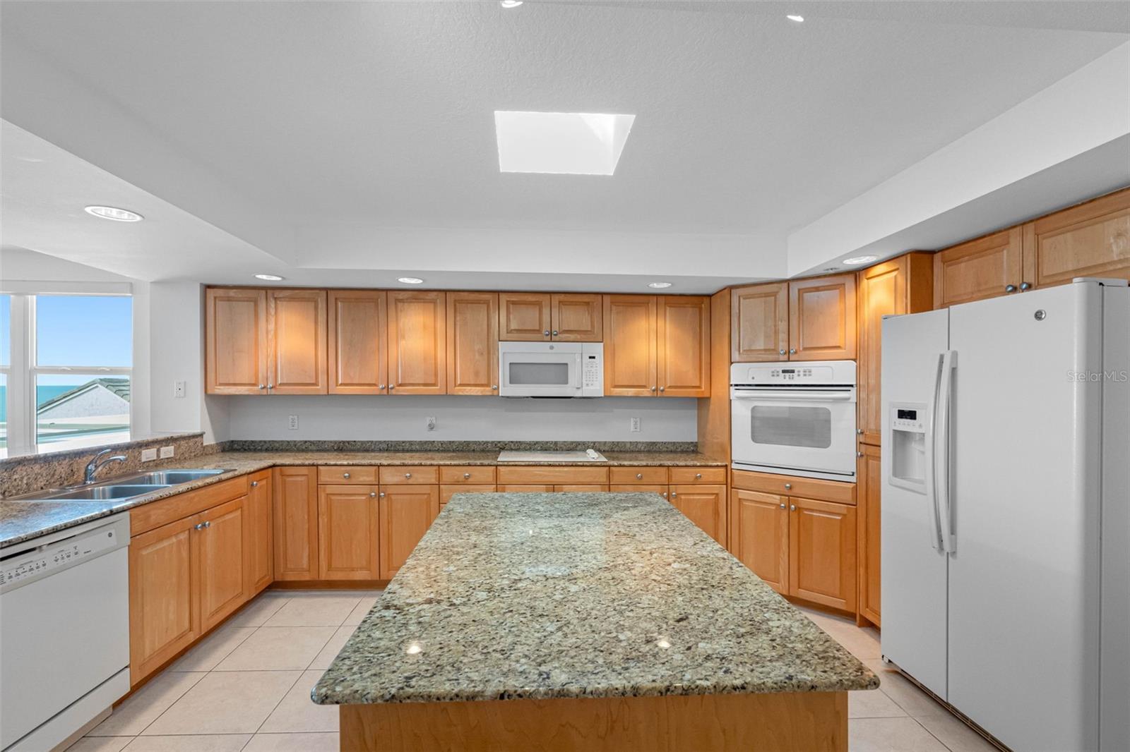 16326 GULF BLVD #510 — photo 9