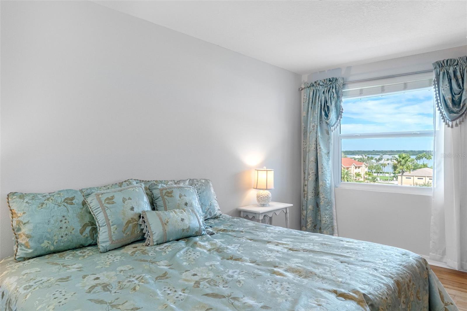 16326 GULF BLVD #510 — photo 21