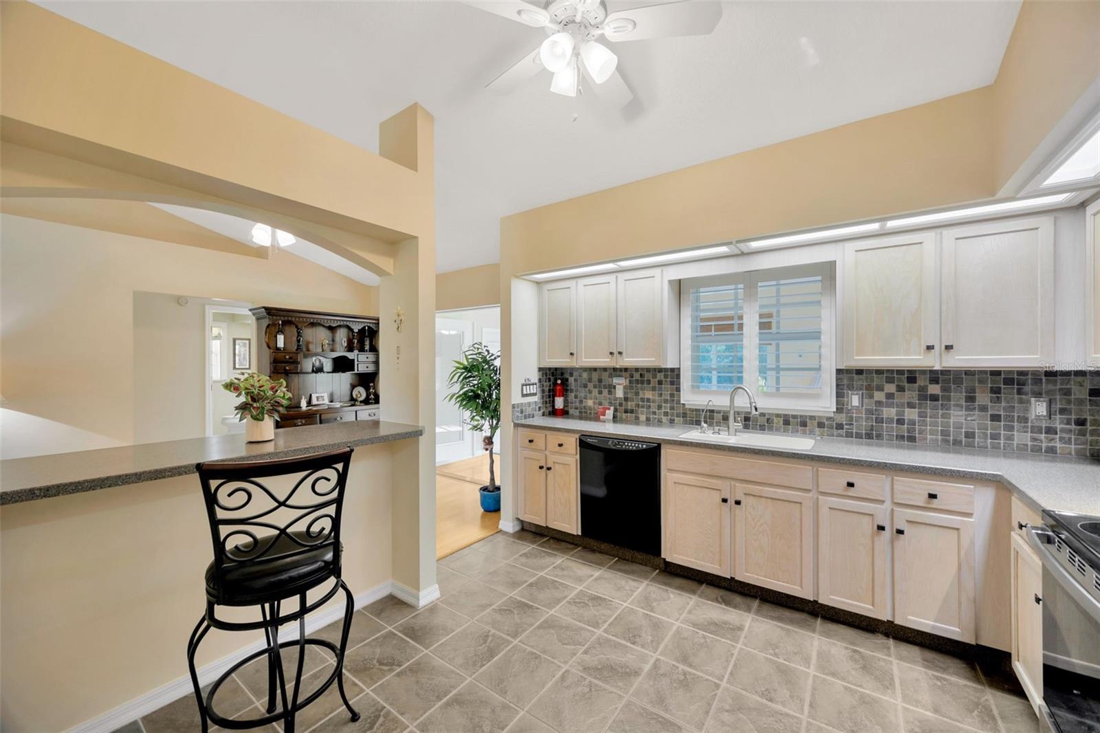 37157 FOXRUN PL — photo 8