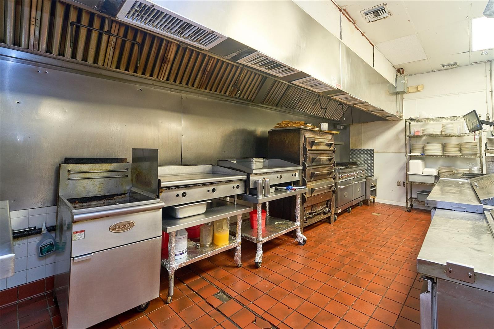 706 E BRANDON BLVD — photo 23