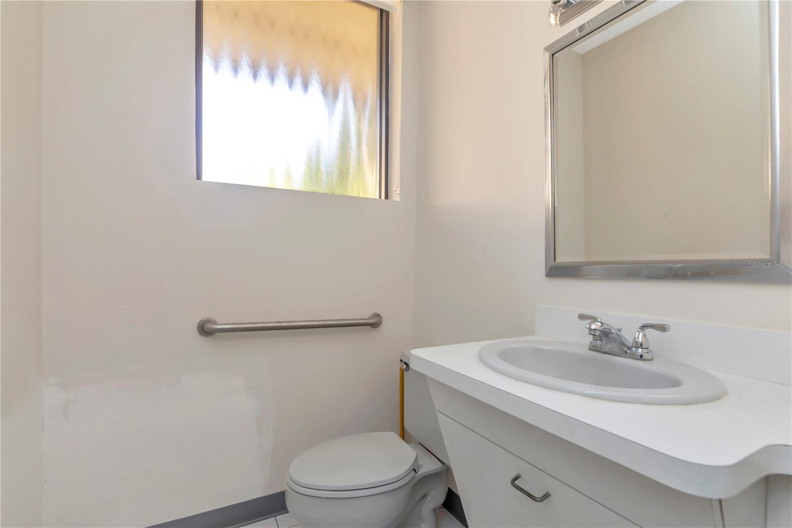 1201 S MYRTLE AVE — photo 24