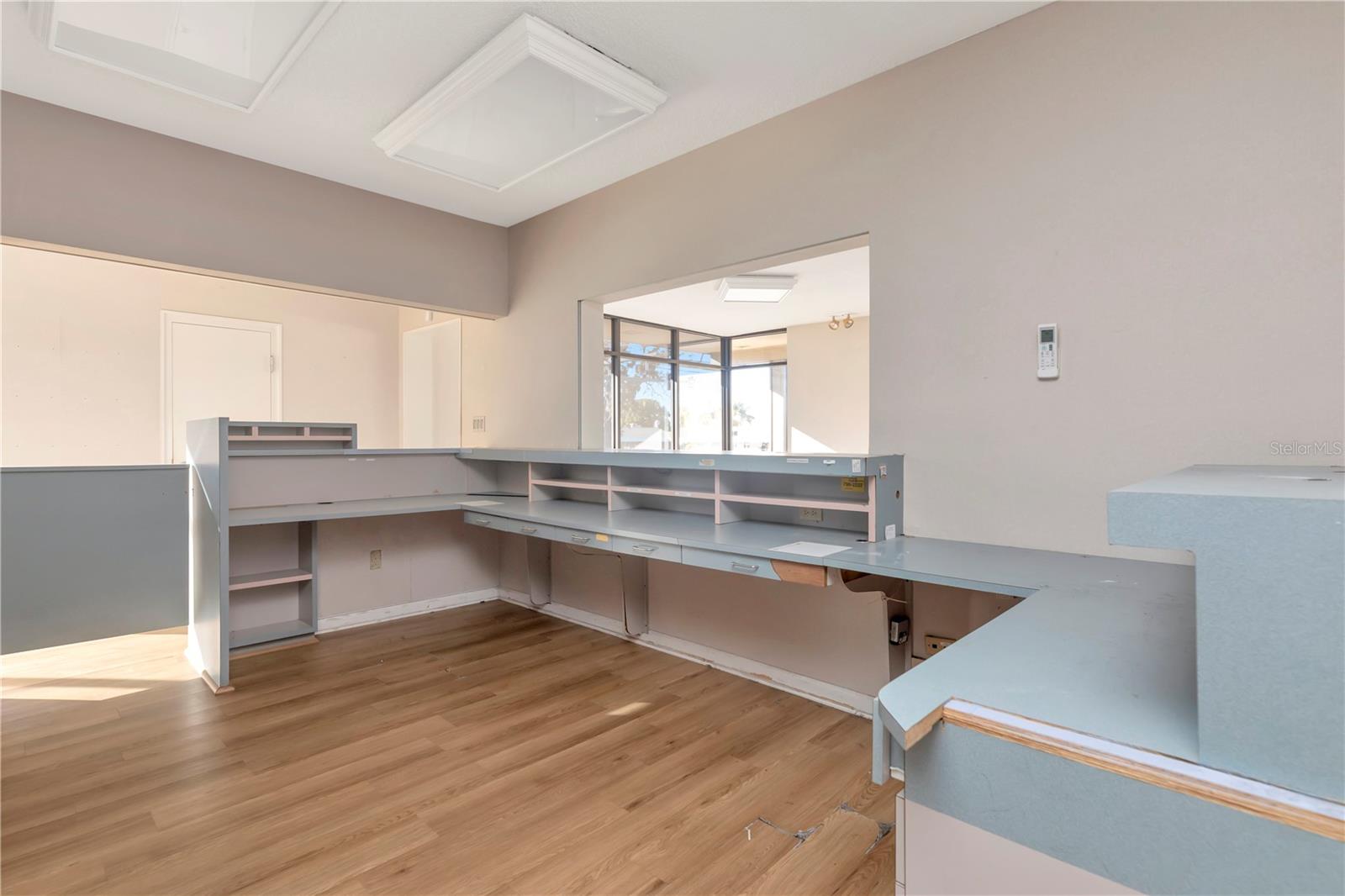 1201 S MYRTLE AVE — photo 13