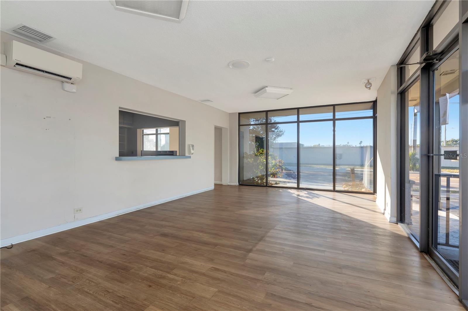 1201 S MYRTLE AVE — photo 5