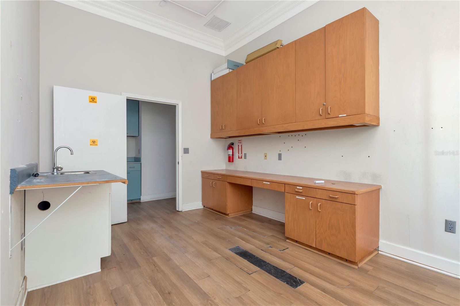 1201 S MYRTLE AVE — photo 25