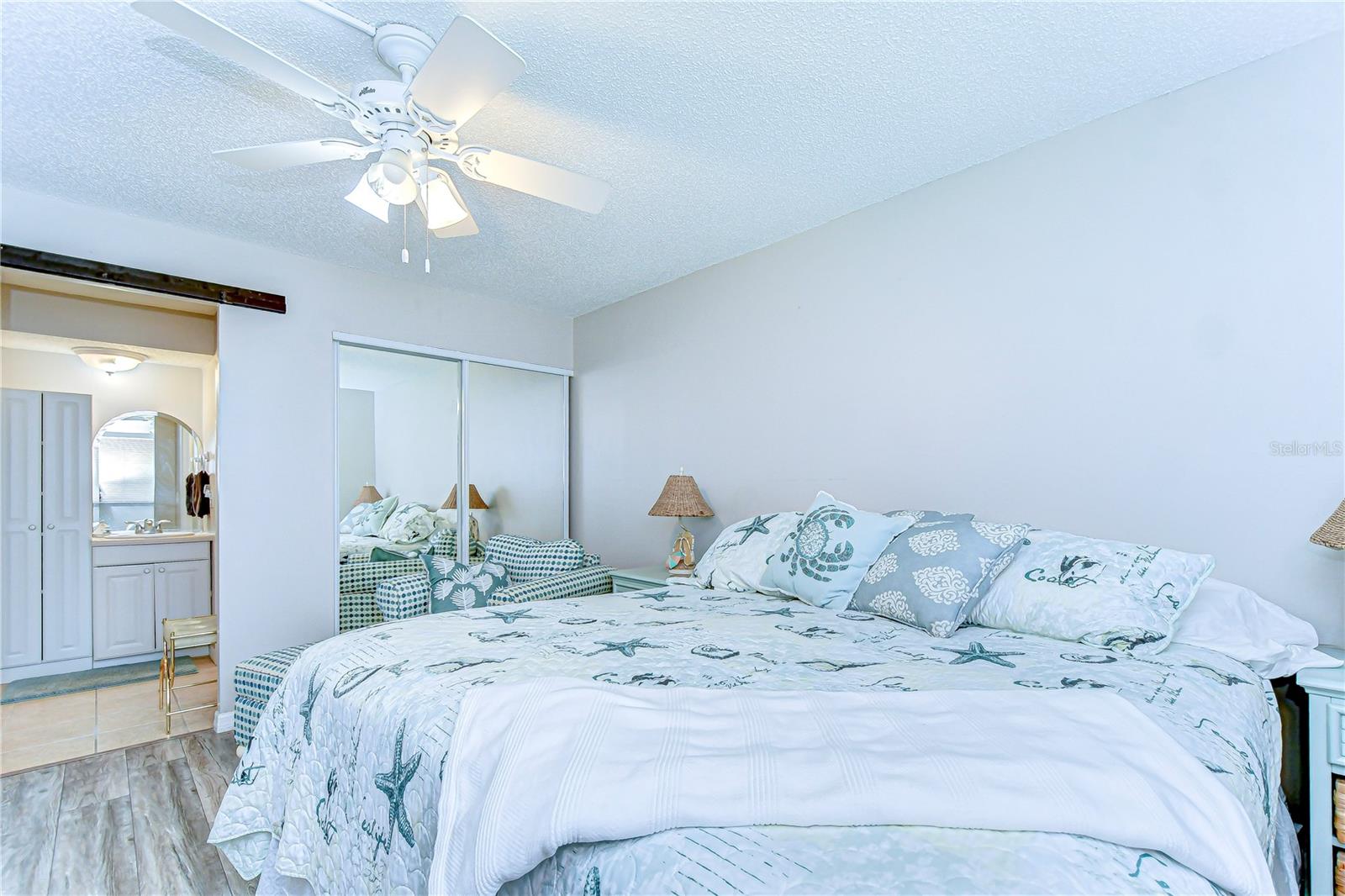 13870 OAKWOOD LN — photo 18