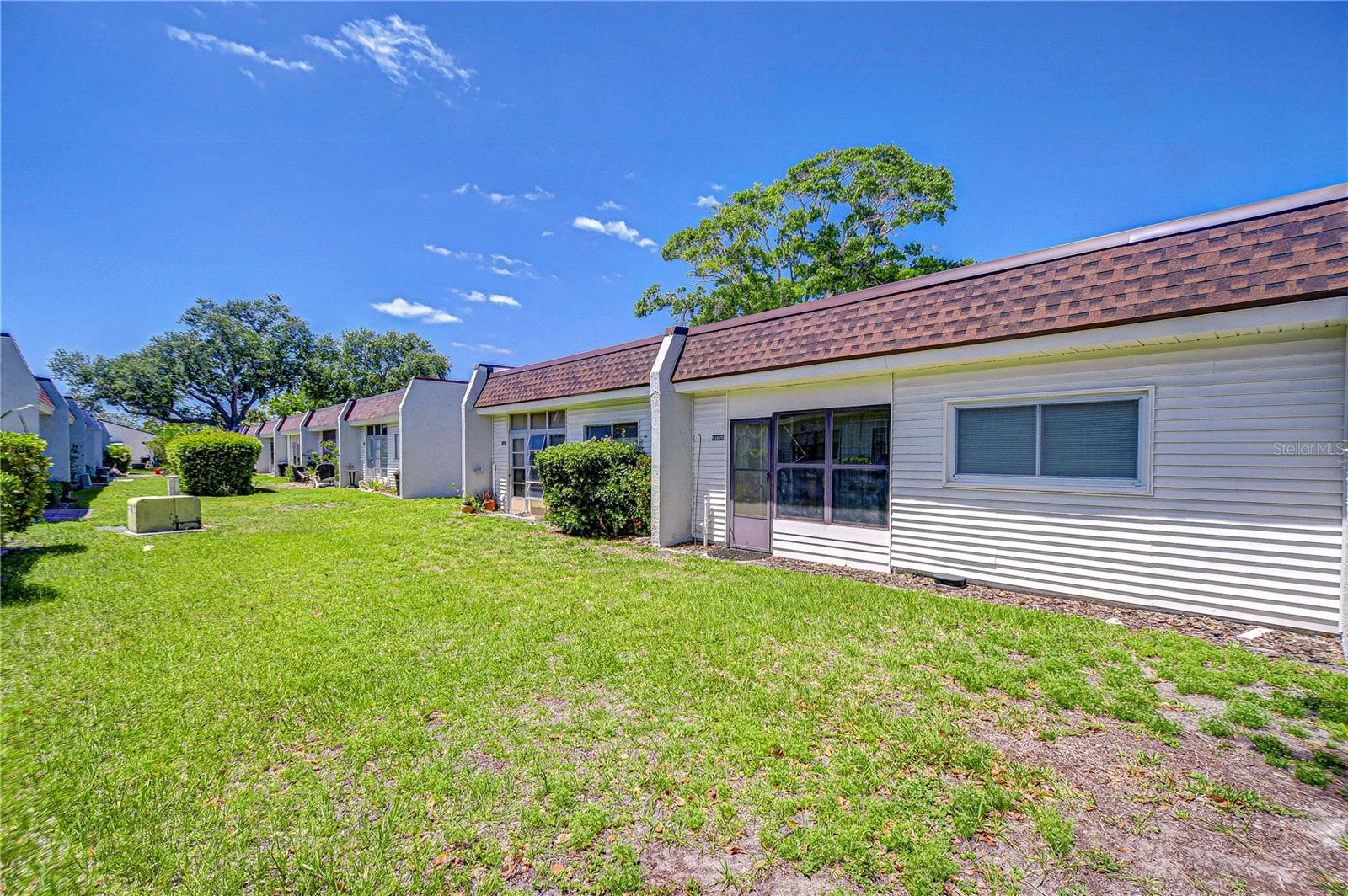 13870 OAKWOOD LN — photo 29