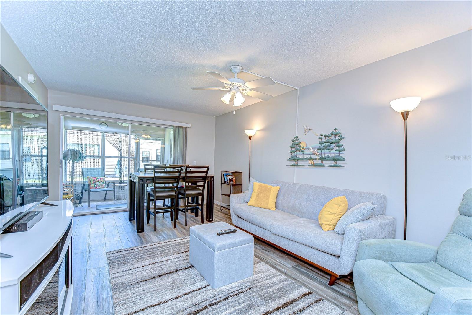 13870 OAKWOOD LN — photo 13