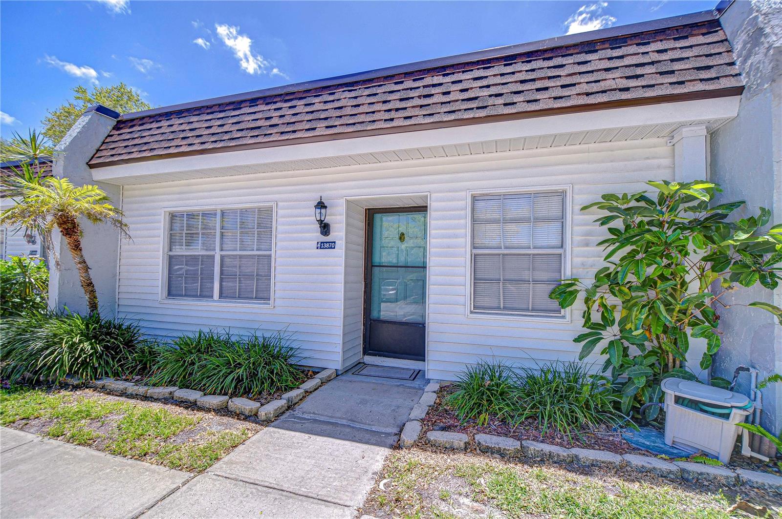 13870 OAKWOOD LN — photo 3