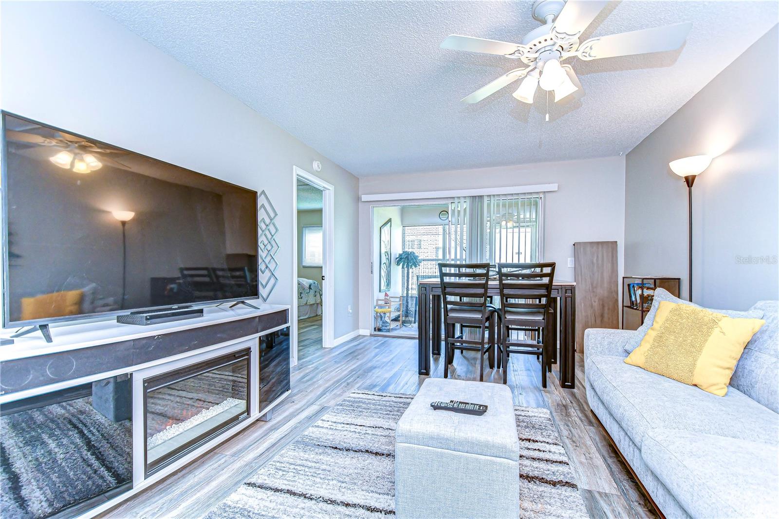 13870 OAKWOOD LN — photo 12