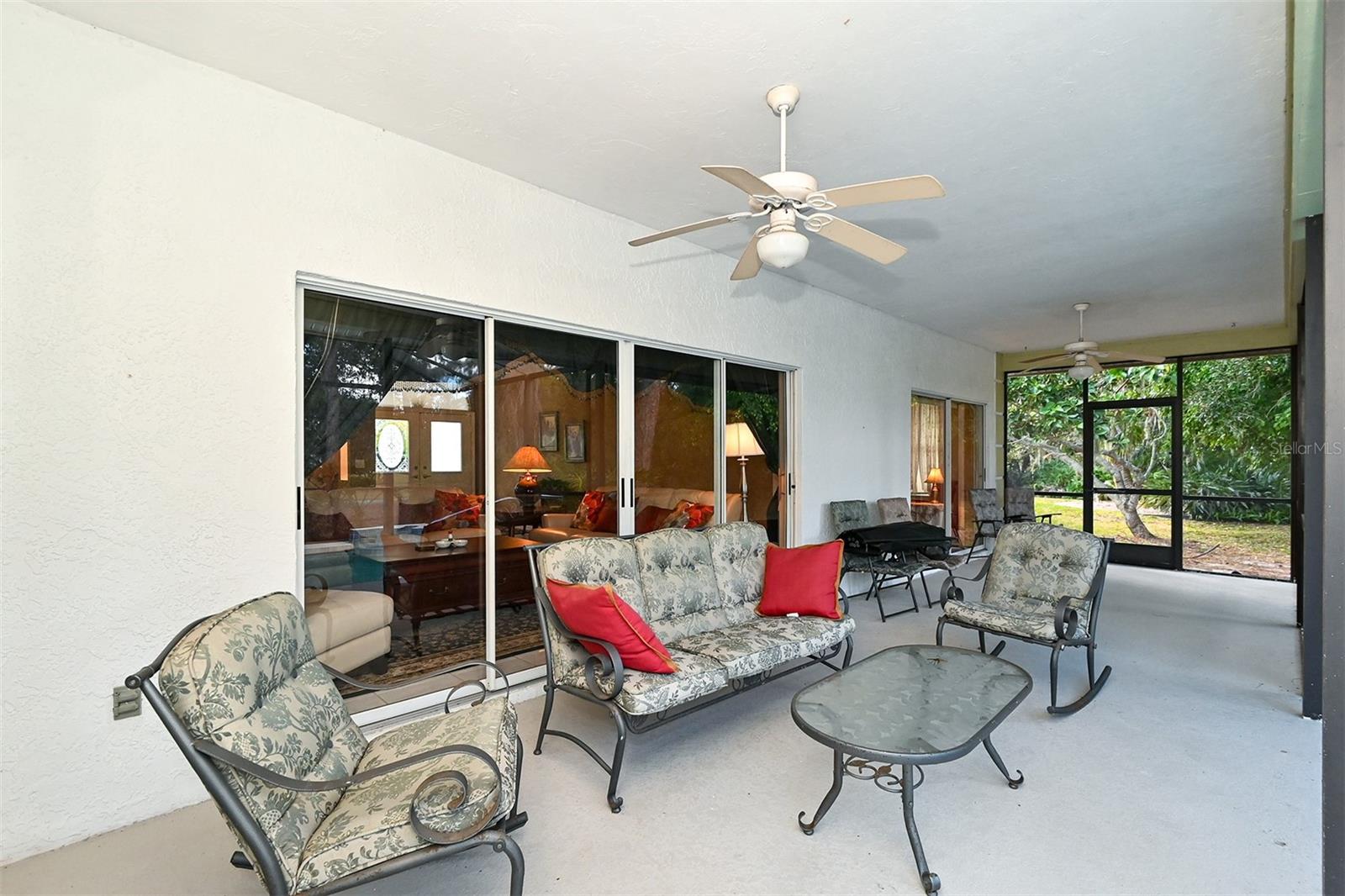 3866 SURREY CT — photo 49