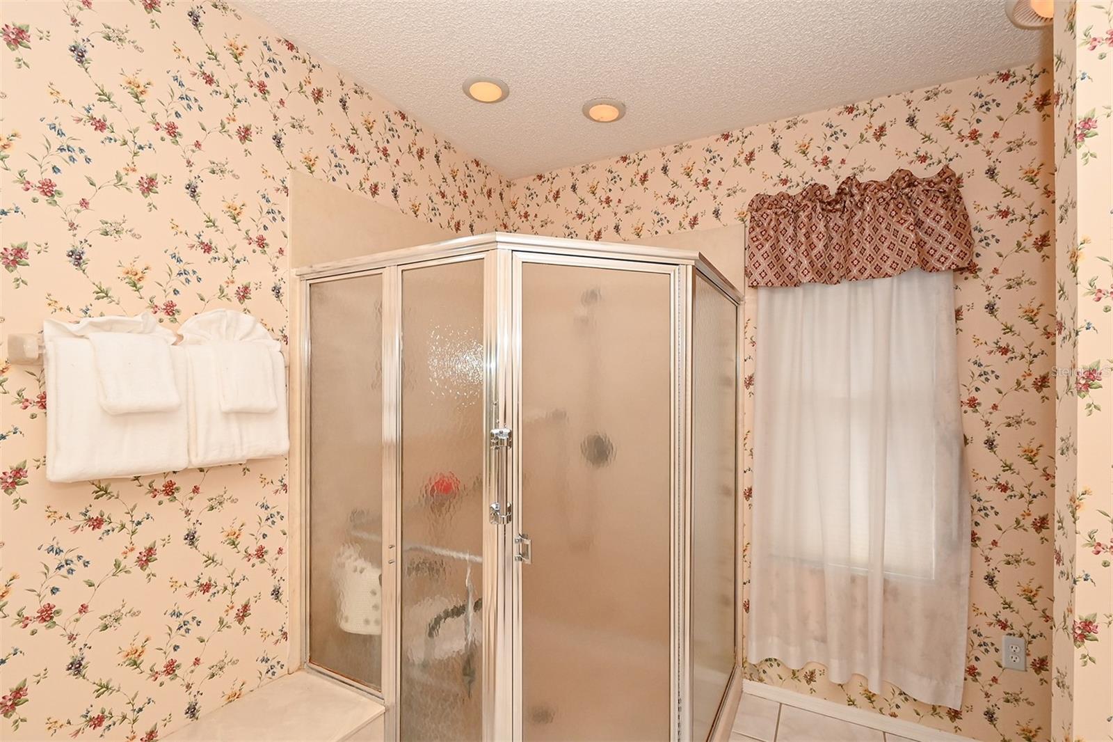 3866 SURREY CT — photo 30