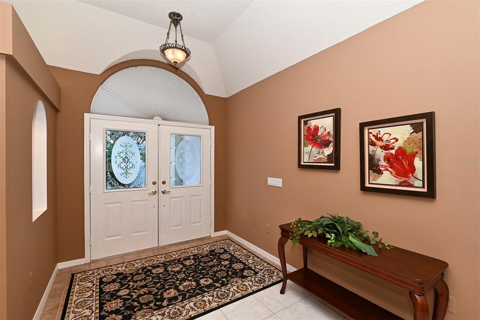 3866 SURREY CT — photo 18