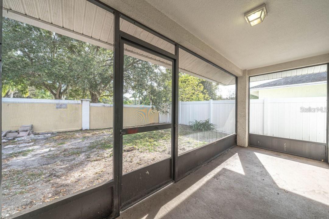 2025 PEACEFUL PALM ST — photo 17