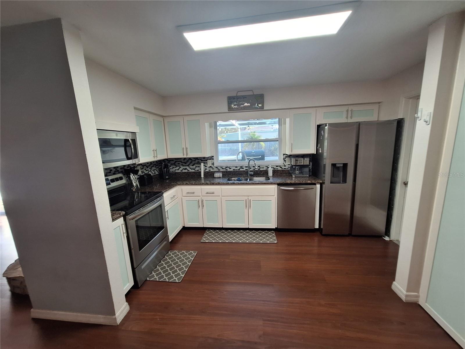 505 N HIGHLAND AVE — photo 9
