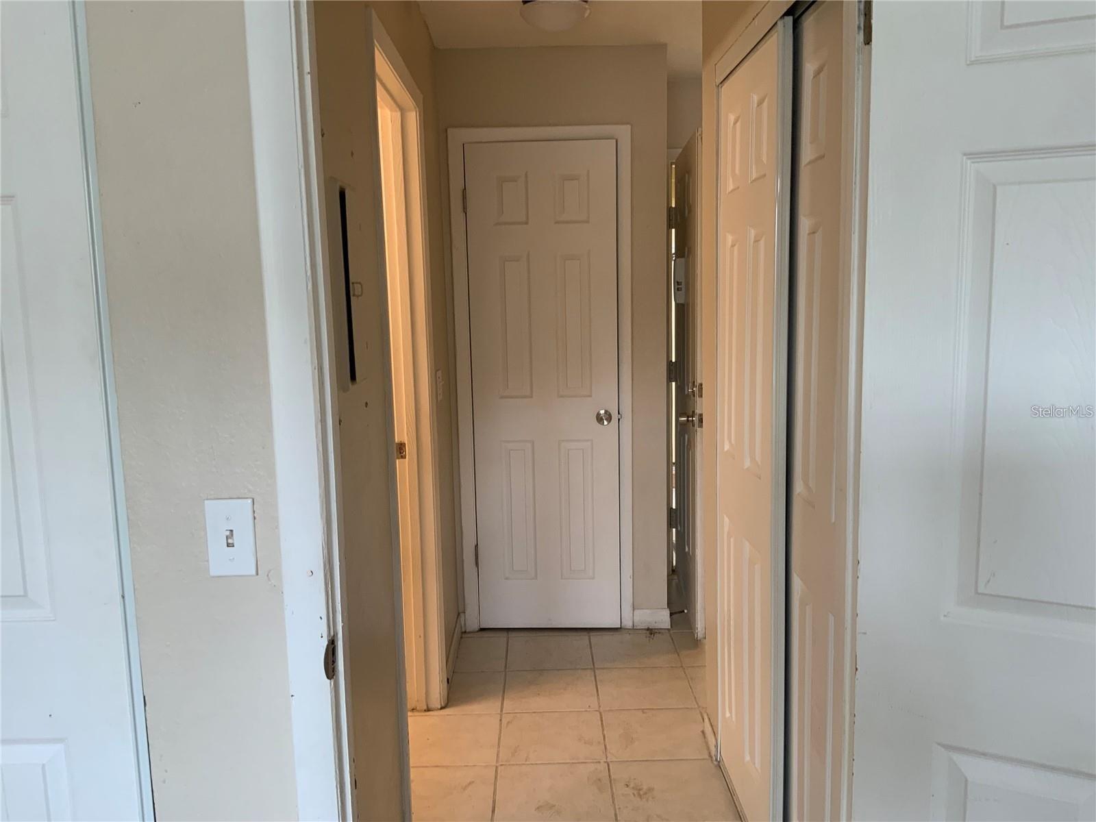 233 RED MAPLE PL #233 — photo 10