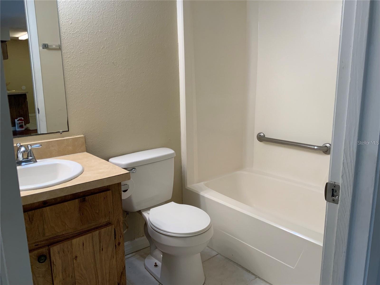 233 RED MAPLE PL #233 — photo 9