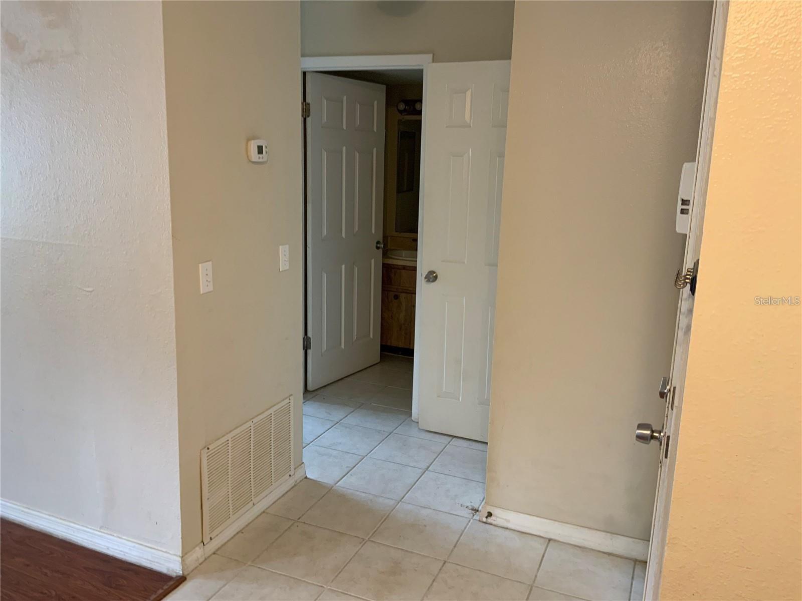 233 RED MAPLE PL #233 — photo 12