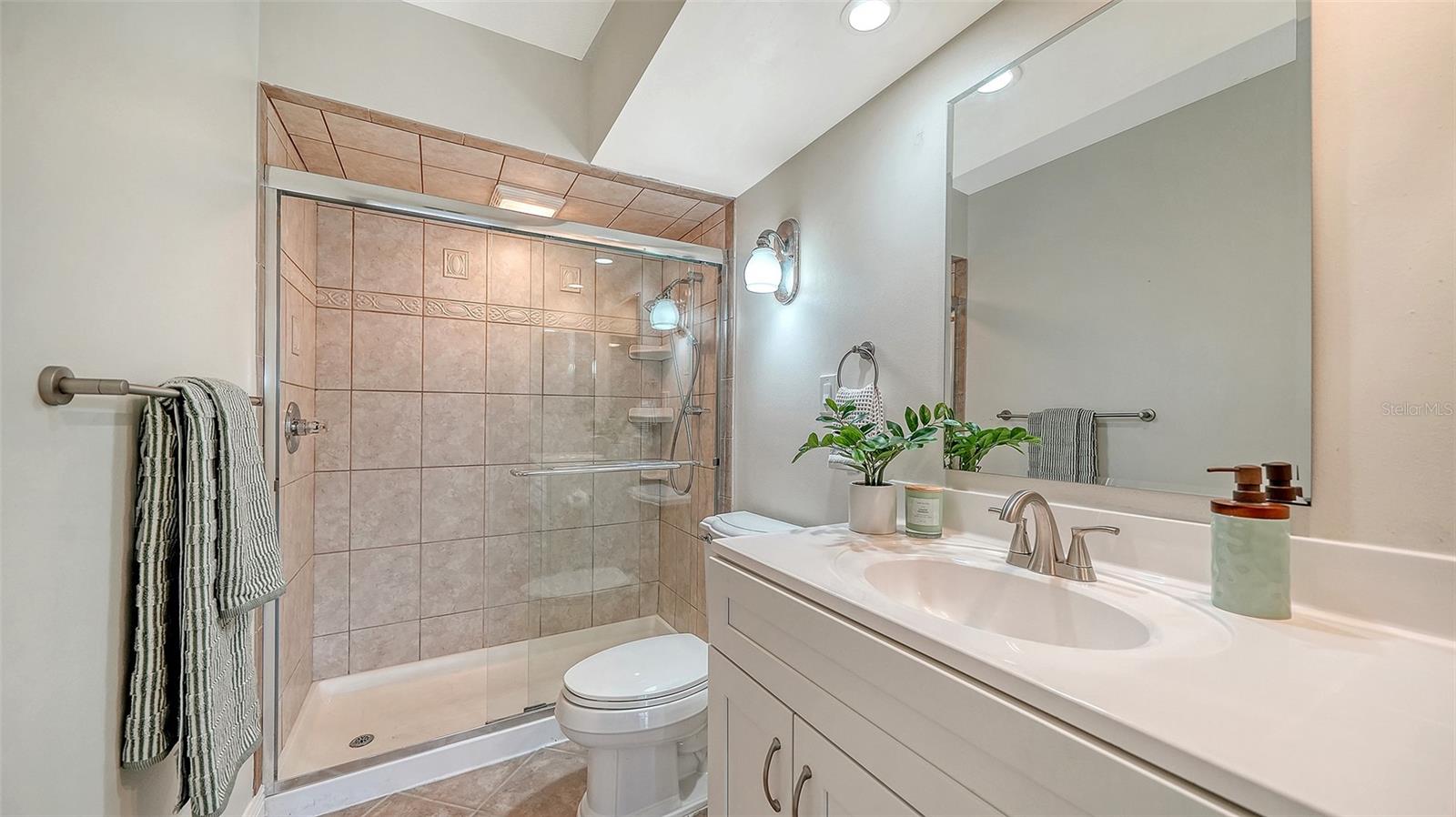101 WHISPERING SANDS DR #107 — photo 38