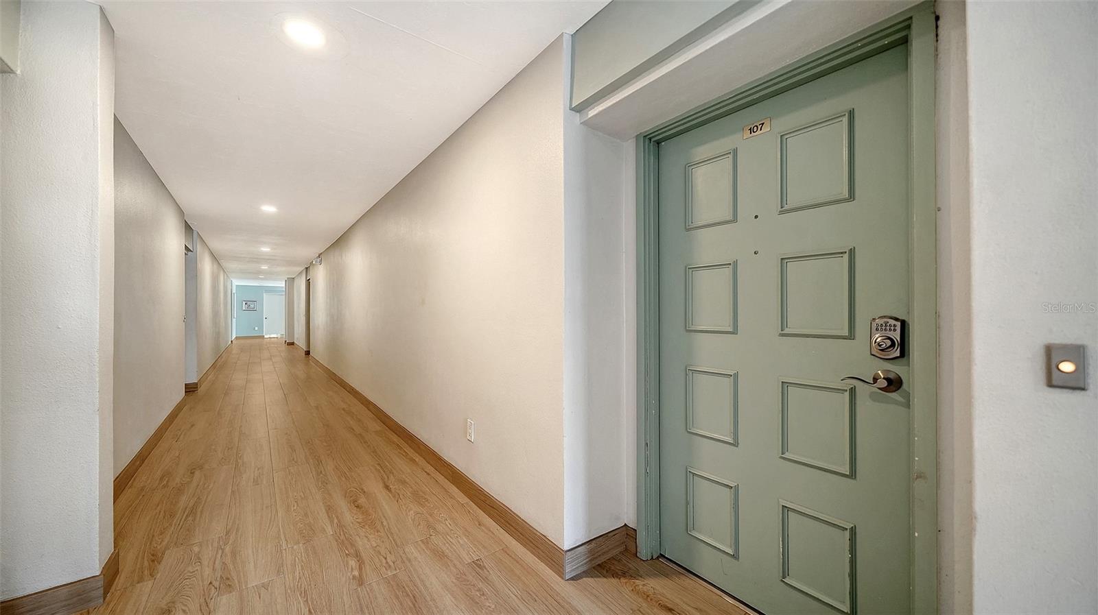 101 WHISPERING SANDS DR #107 — photo 8