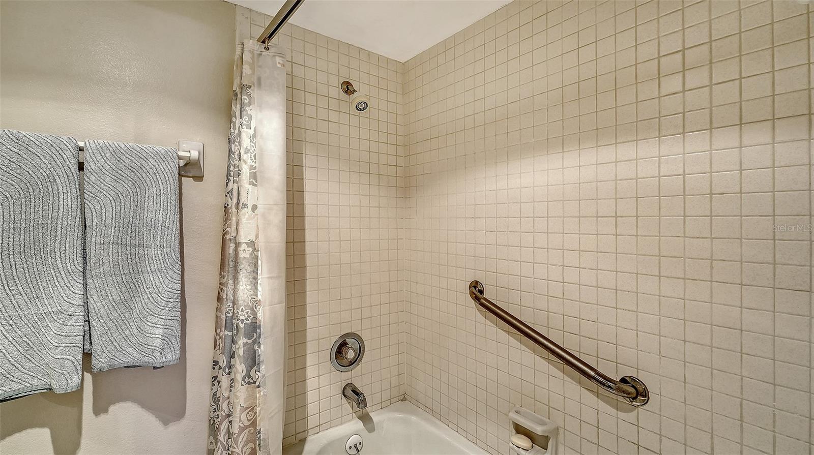 8773 MIDNIGHT PASS RD #102G — photo 28