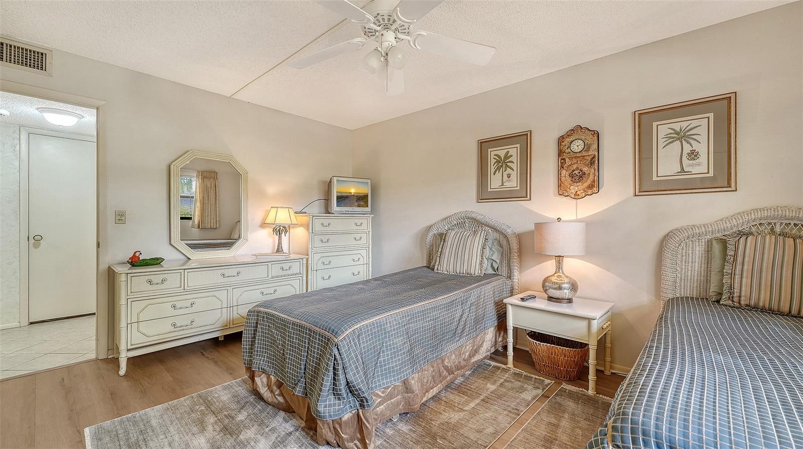 8773 MIDNIGHT PASS RD #102G — photo 32