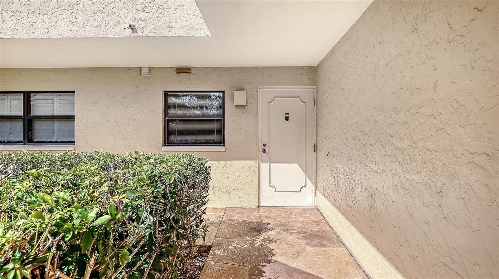8773 MIDNIGHT PASS RD #102G — photo 7