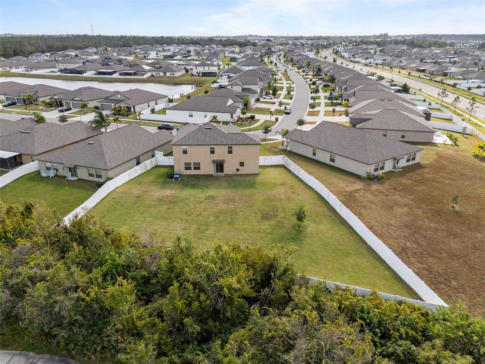13549 WILLOW BLUESTAR LOOP — photo 32