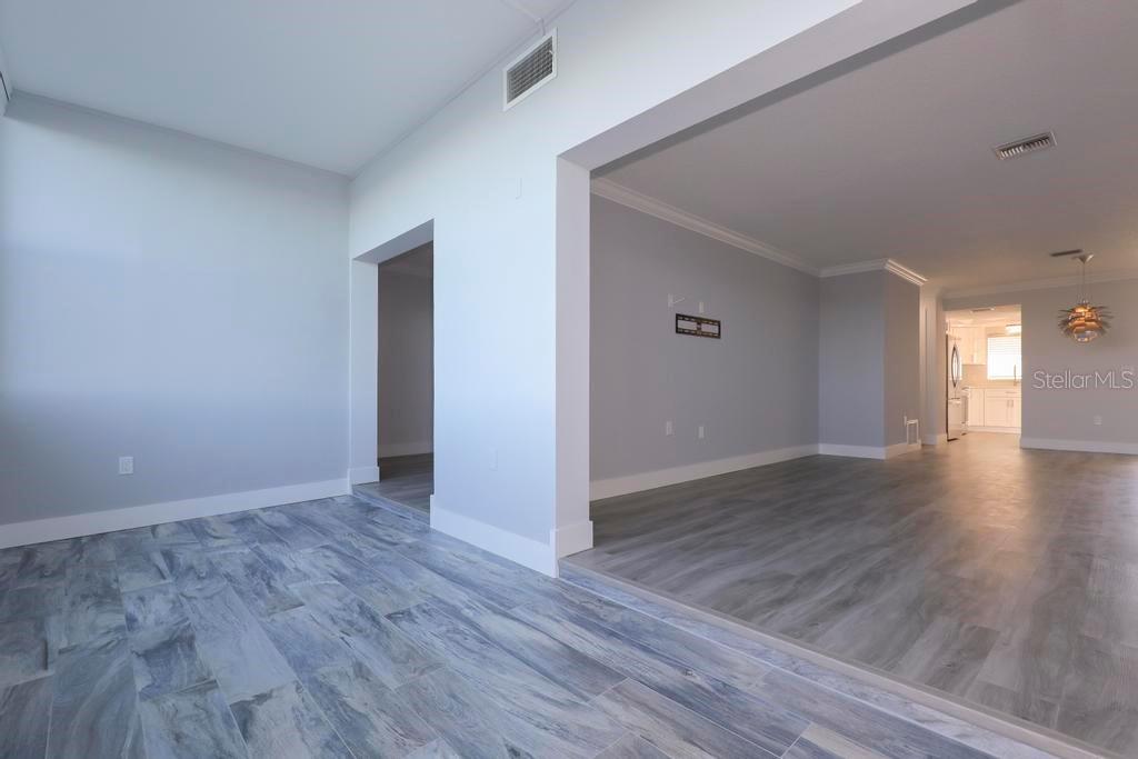 5 GATESHEAD DR #107 — photo 4