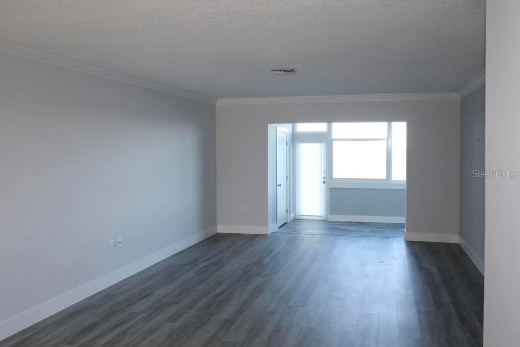 5 GATESHEAD DR #107 — photo 5