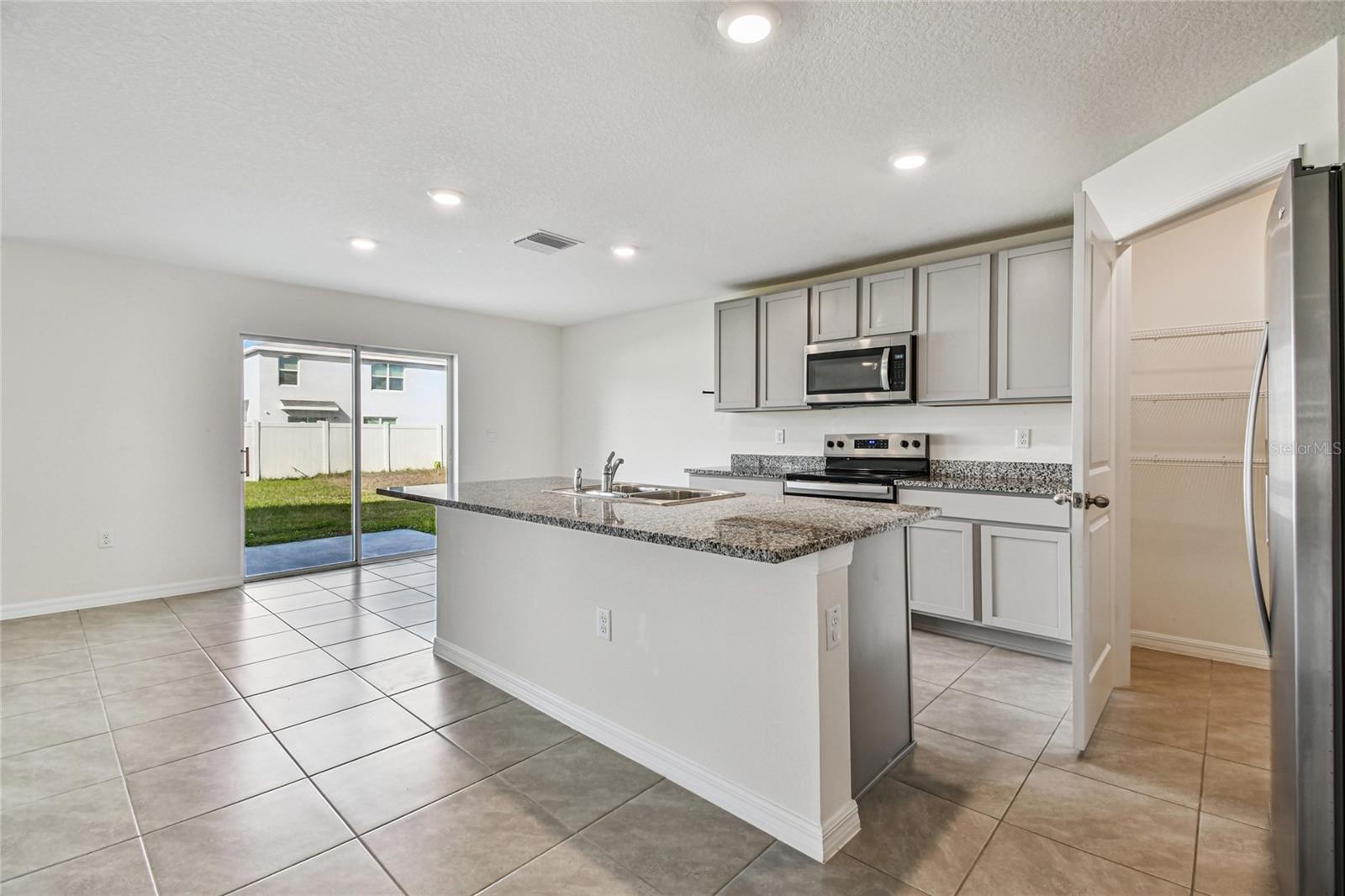 9208 MISSION BAY PL — photo 4