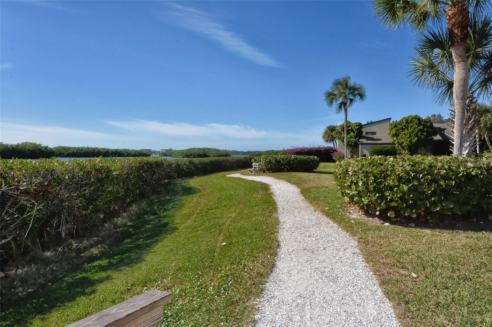 1720 GLENHOUSE DR #GL430 — photo 38