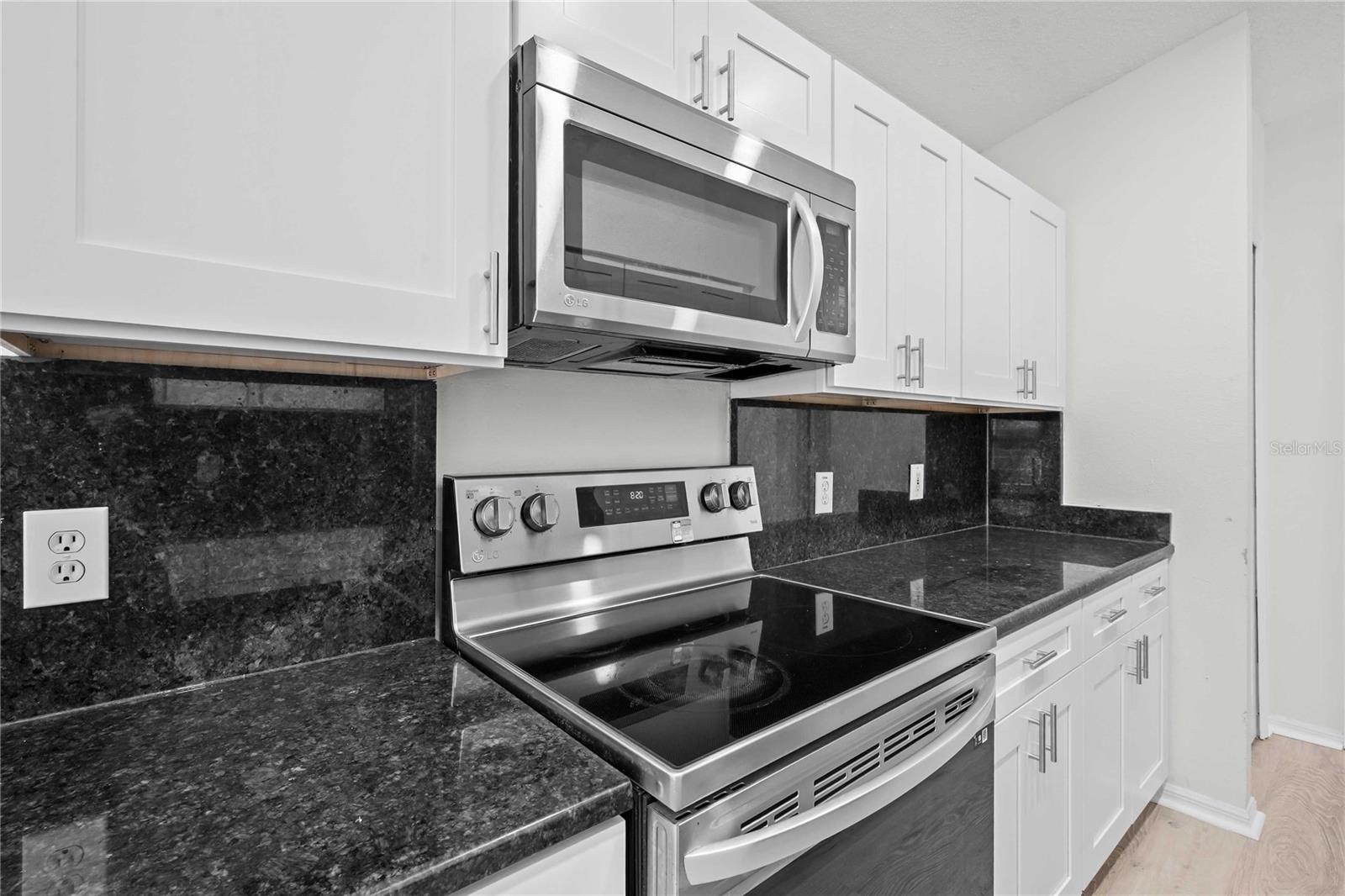 19519 MORDEN BLUSH DR — photo 40