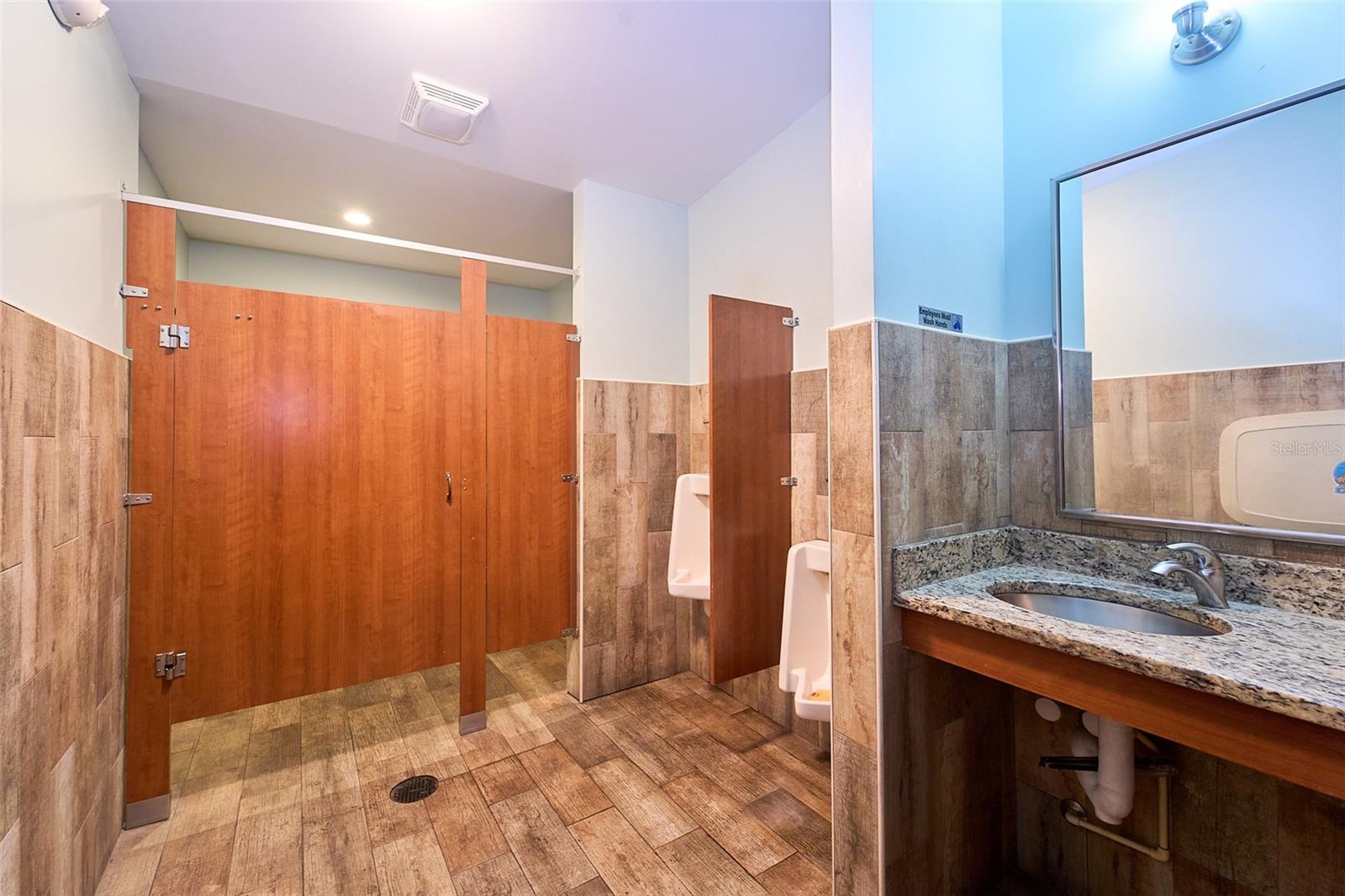 704 E BRANDON BLVD — photo 18