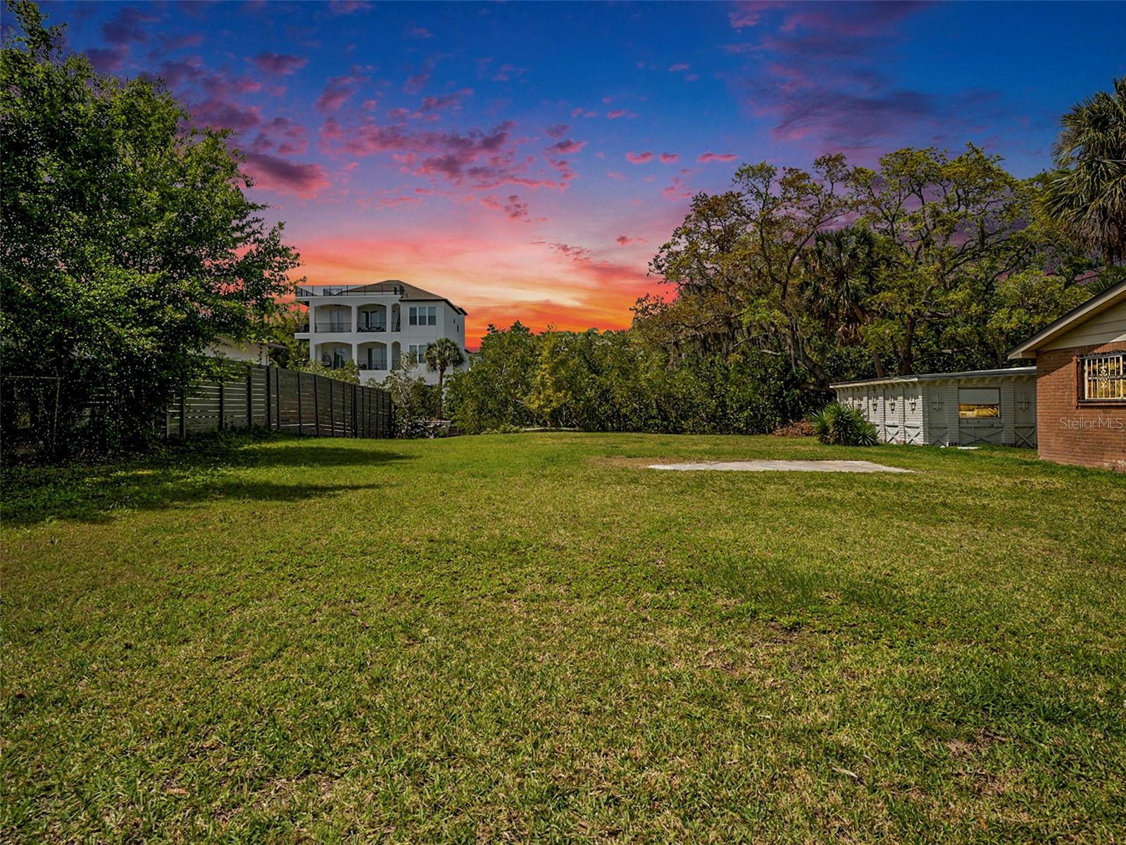 7406 BAY DR — photo 2