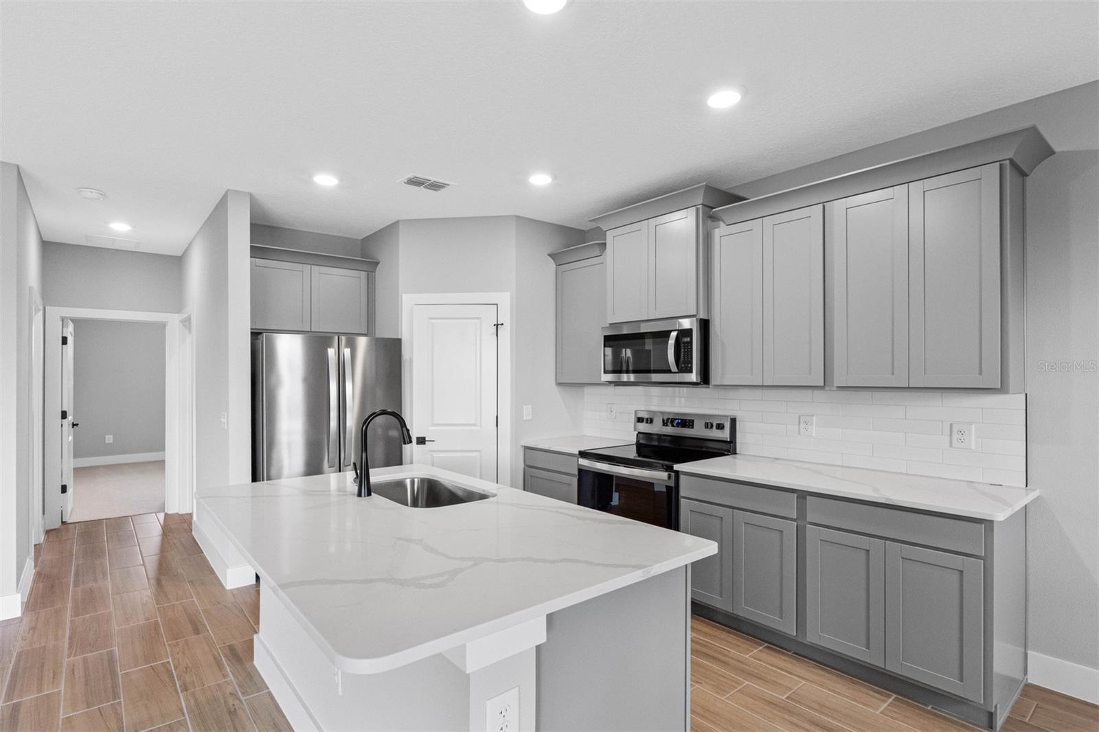 13521 WALDEN SHEFFIELD RD — photo 3