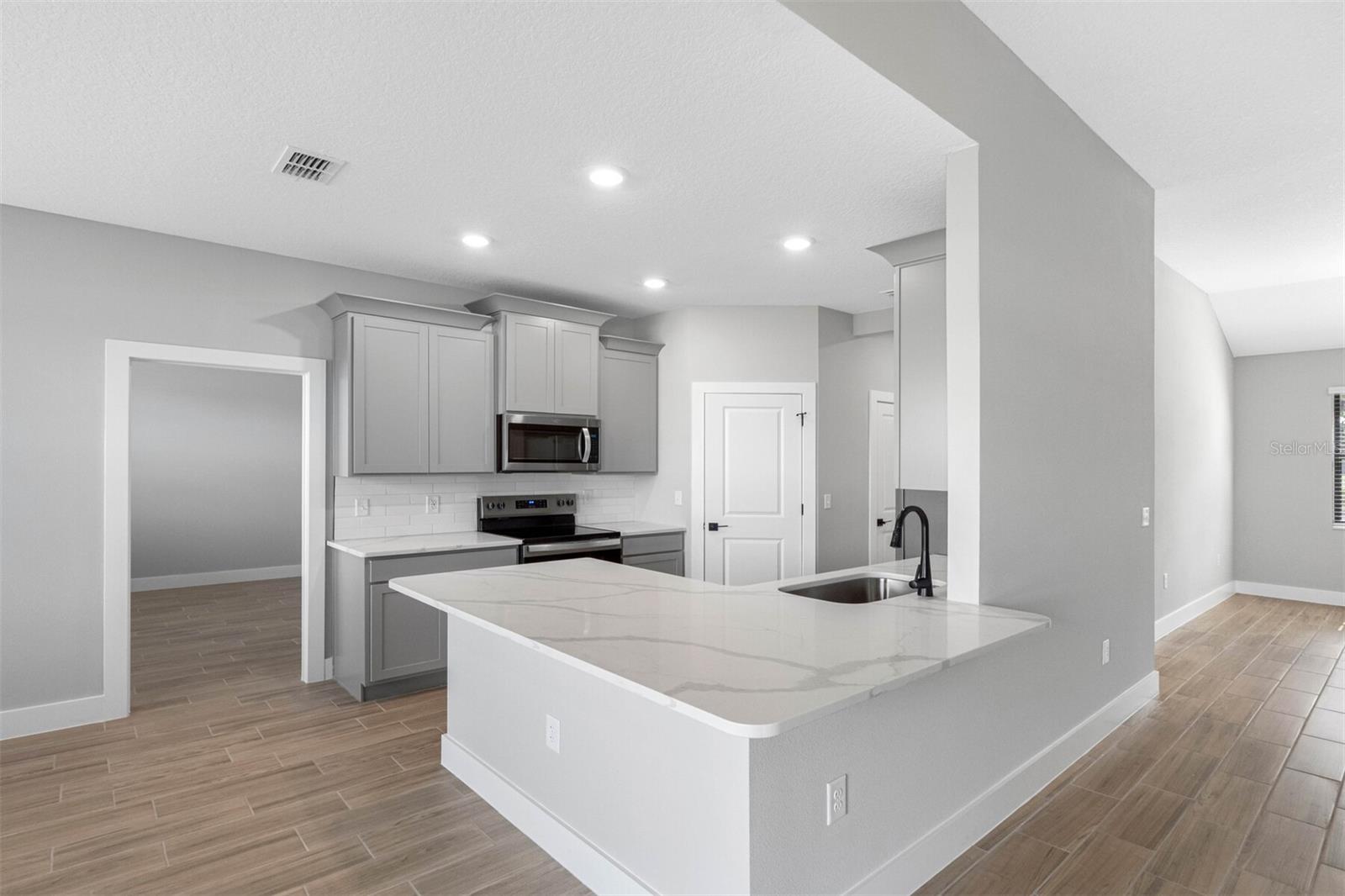 13501 WALDEN SHEFFIELD RD — photo 6