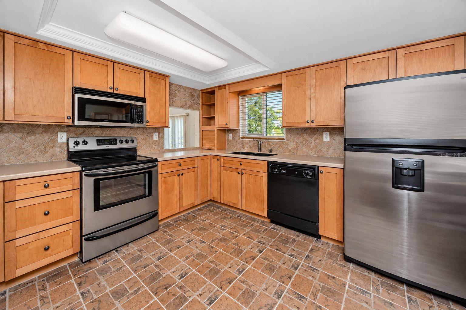 2737 ENTERPRISE RD E #112 — photo 12