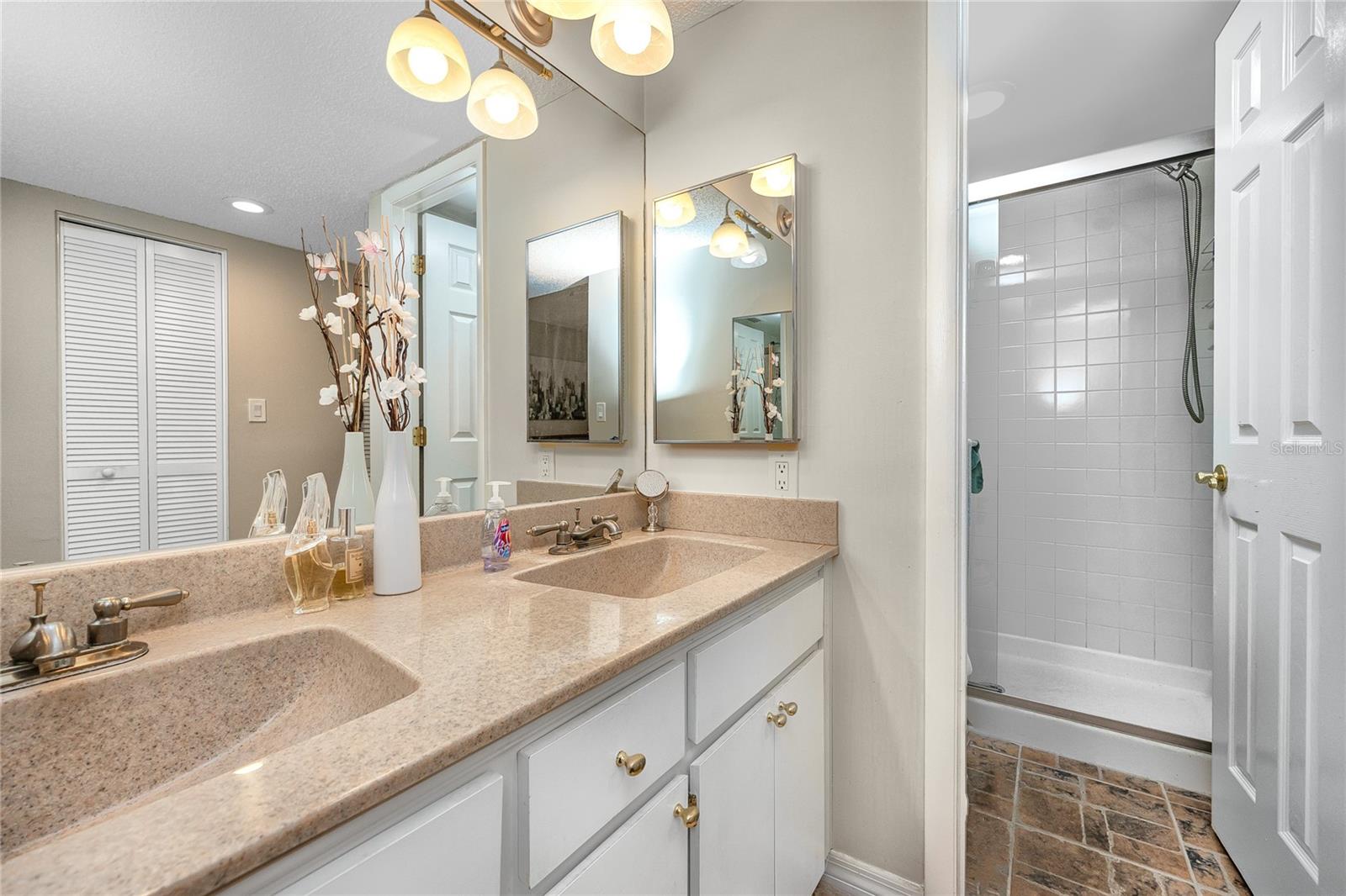 2737 ENTERPRISE RD E #112 — photo 38