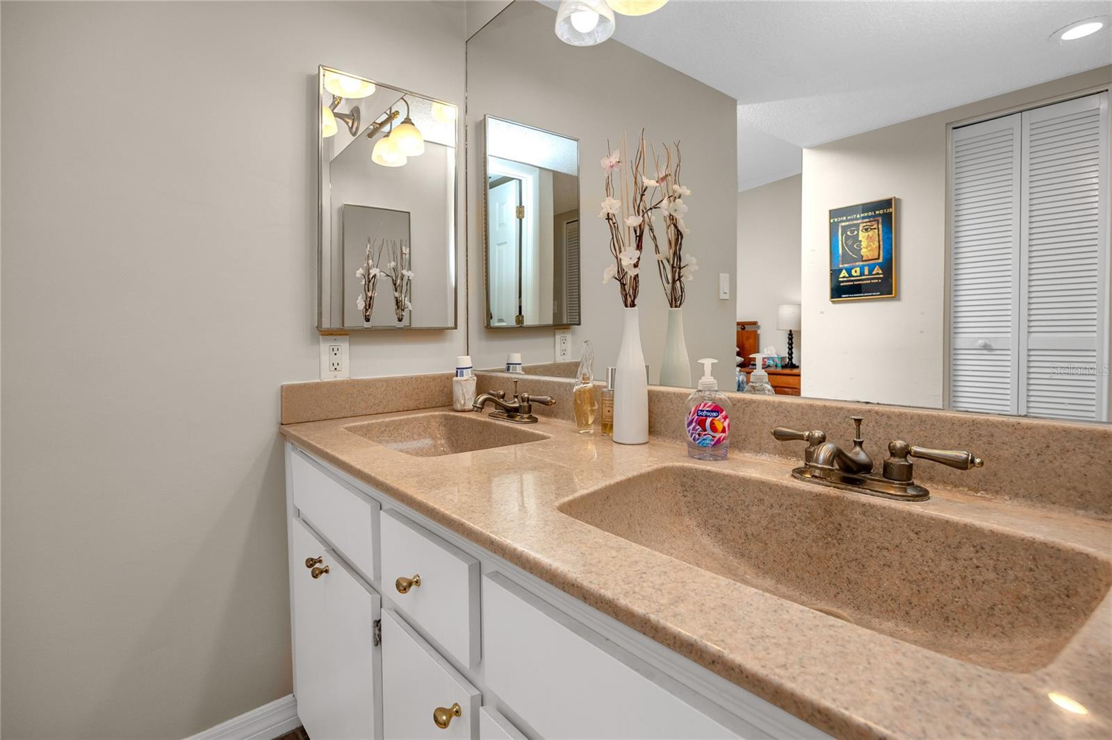 2737 ENTERPRISE RD E #112 — photo 37