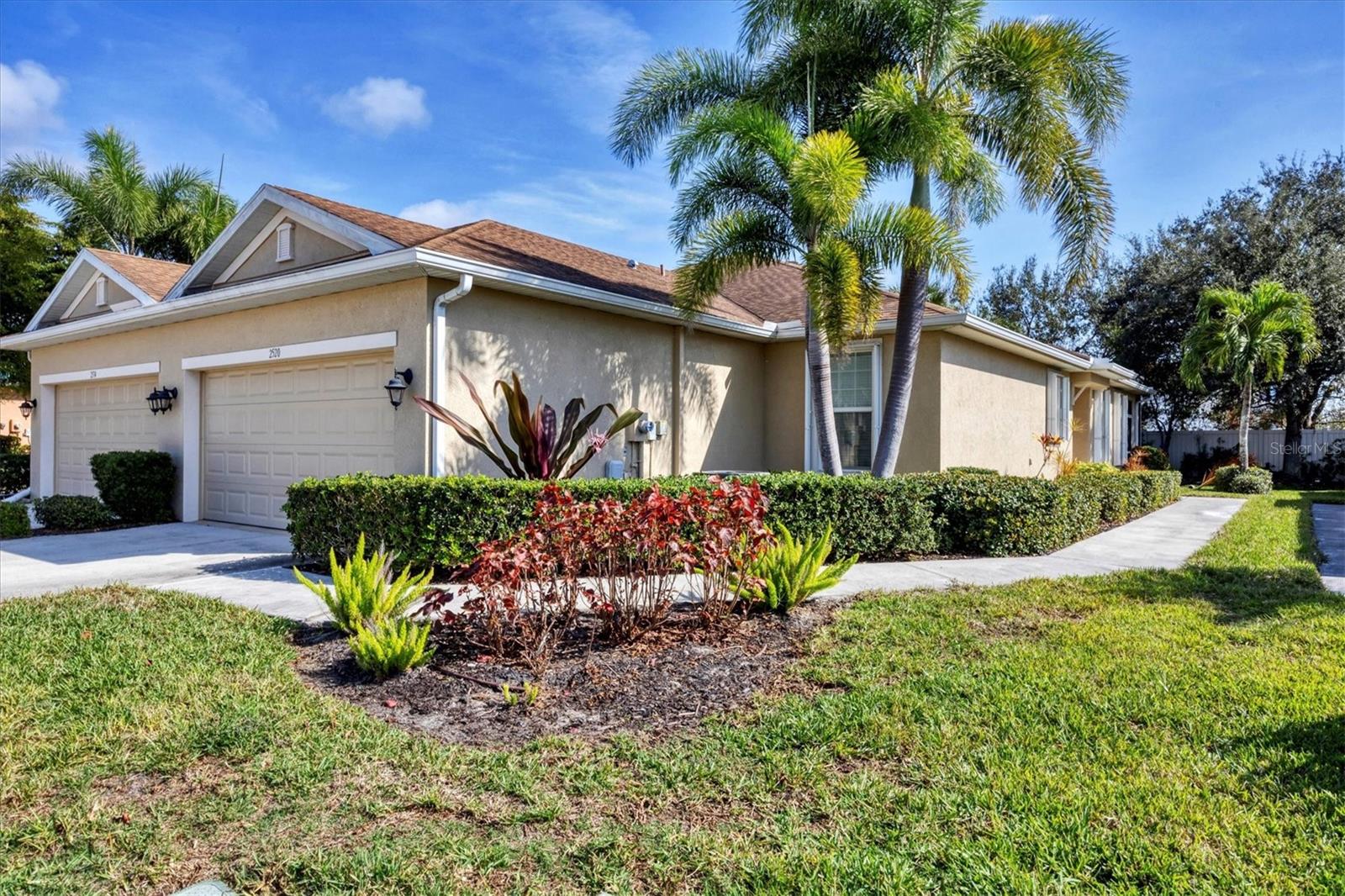 2520 TERRACINA DR — photo 2