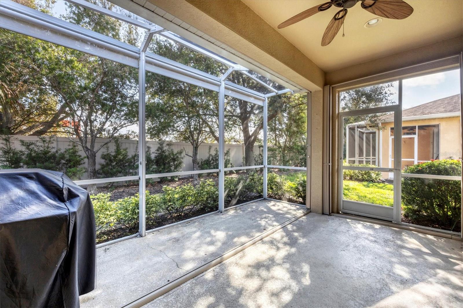 2520 TERRACINA DR — photo 24