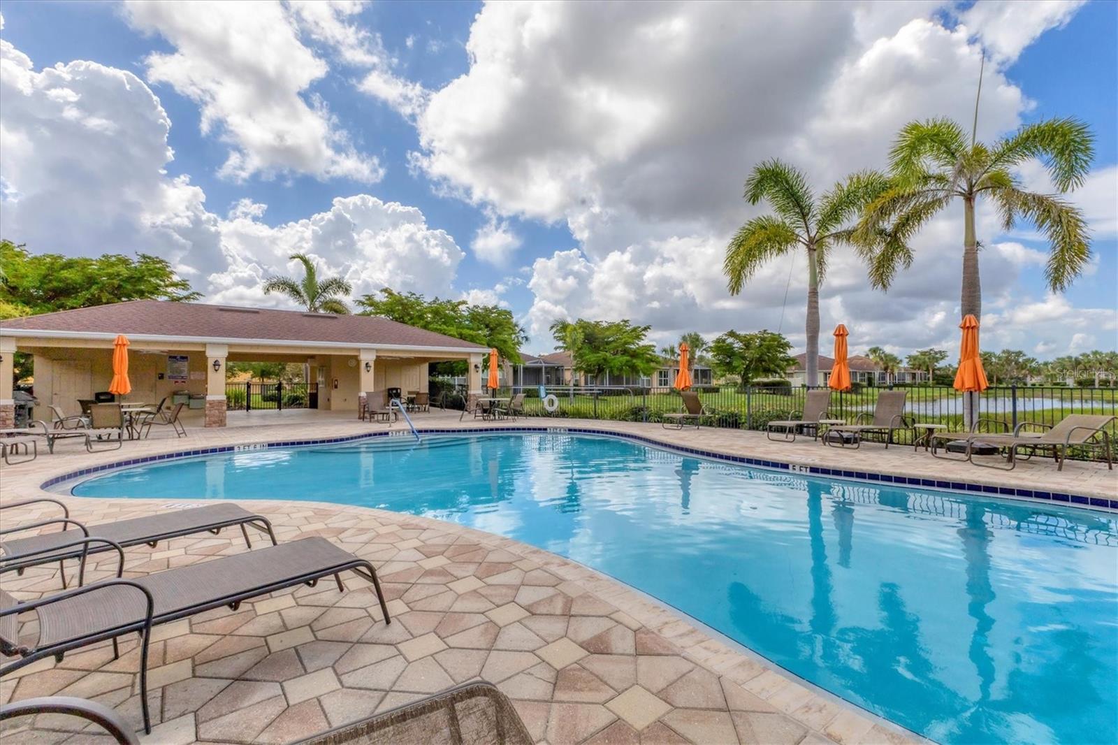 2520 TERRACINA DR — photo 33