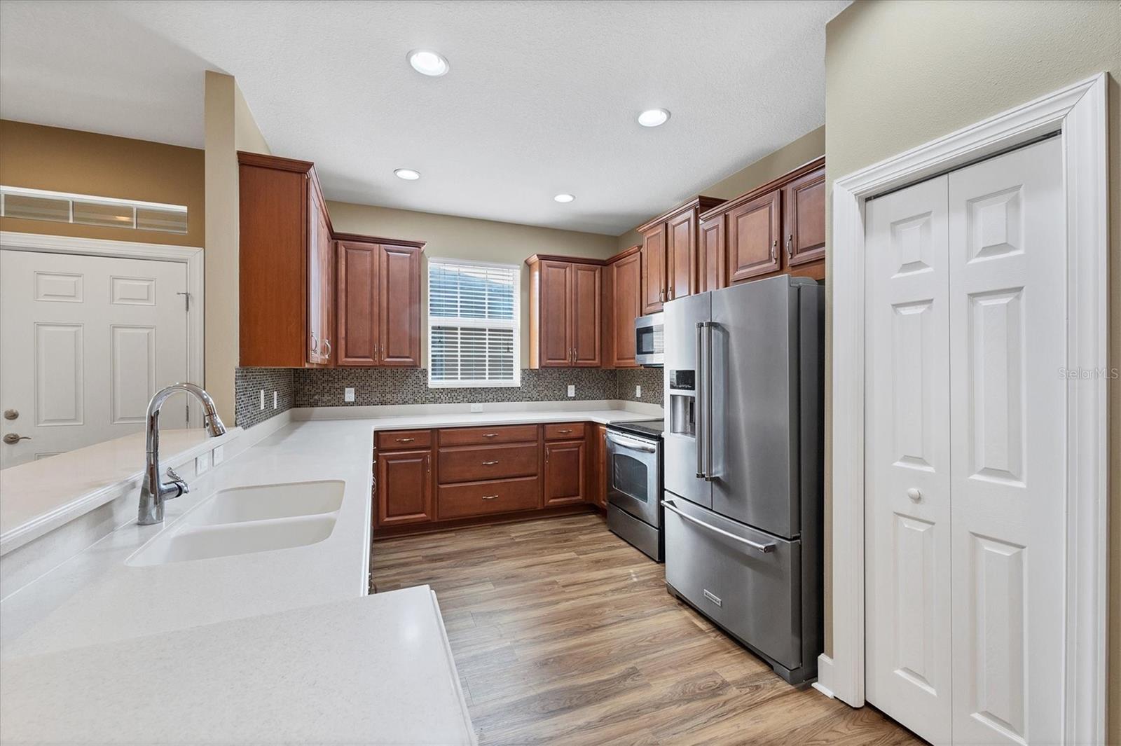 2520 TERRACINA DR — photo 10