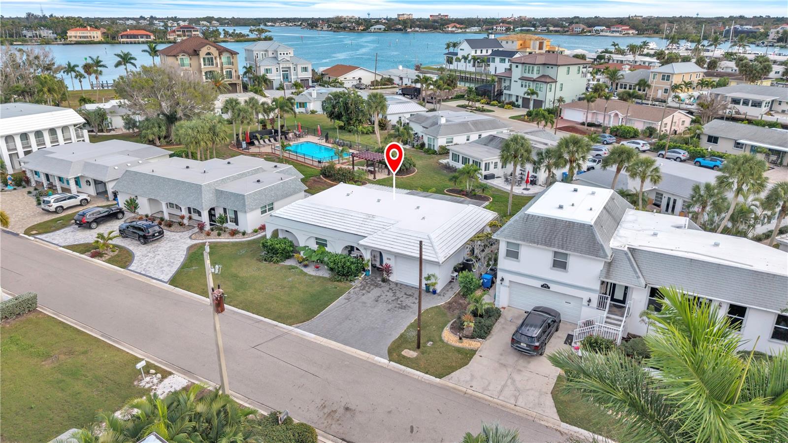 904 INLET CIR — photo 84