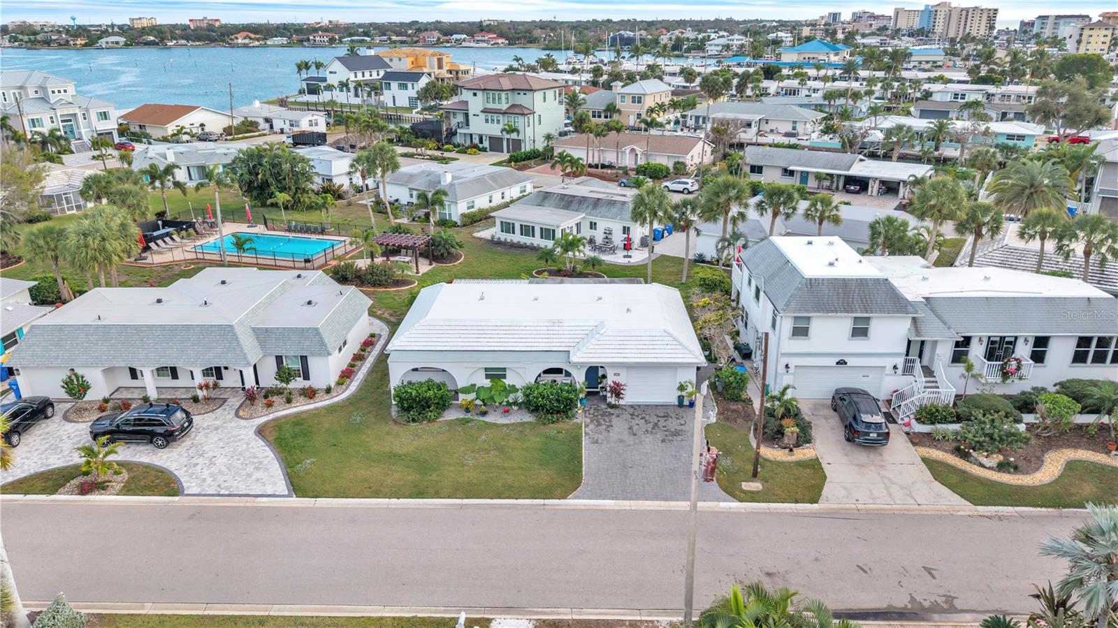 904 INLET CIR — photo 85