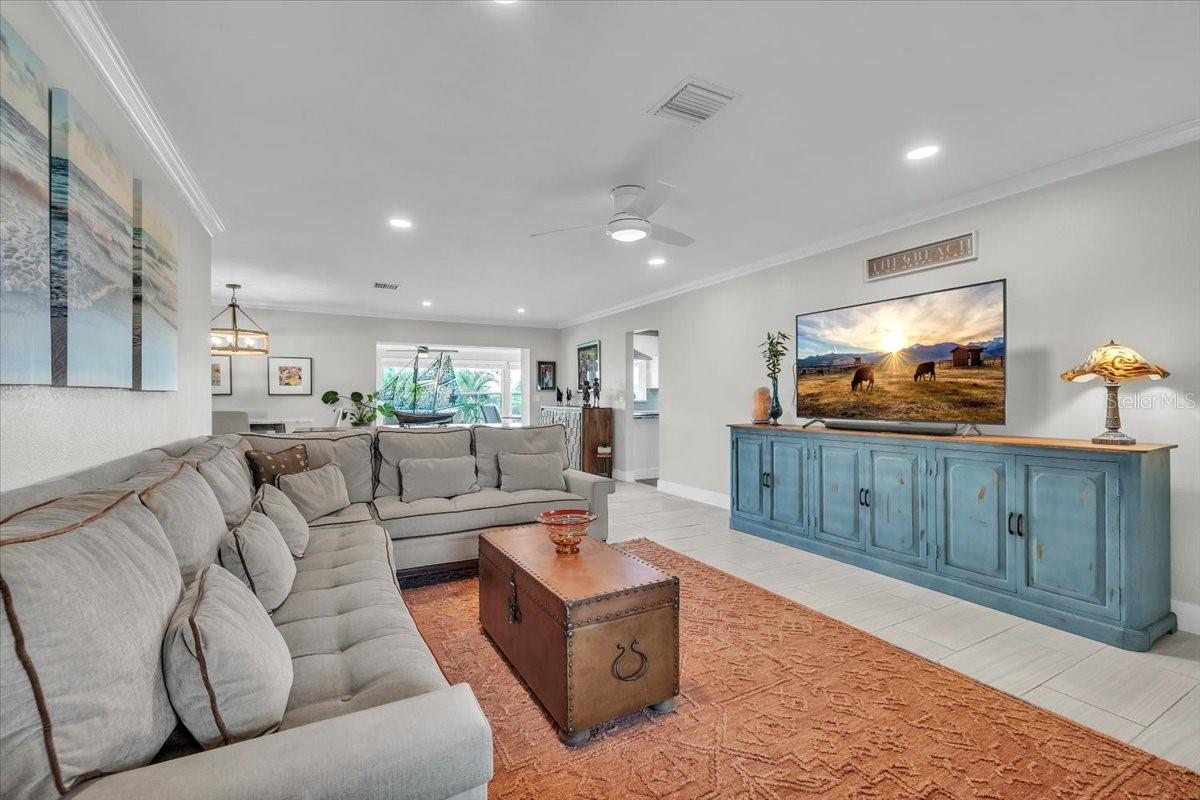 904 INLET CIR — photo 9