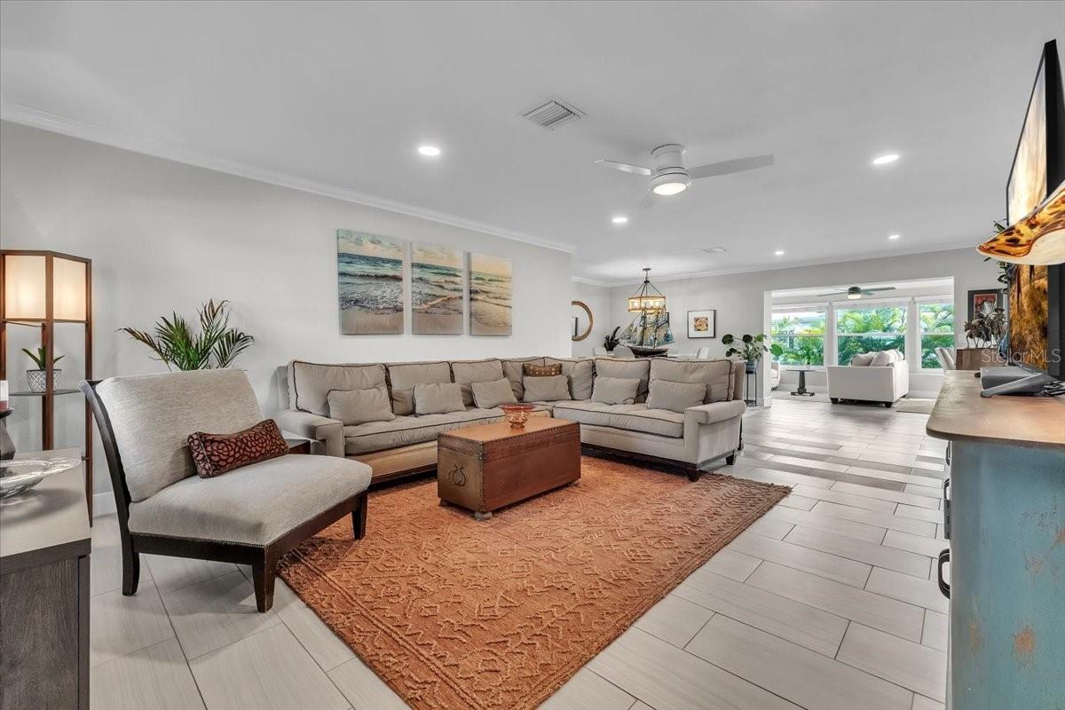 904 INLET CIR — photo 8