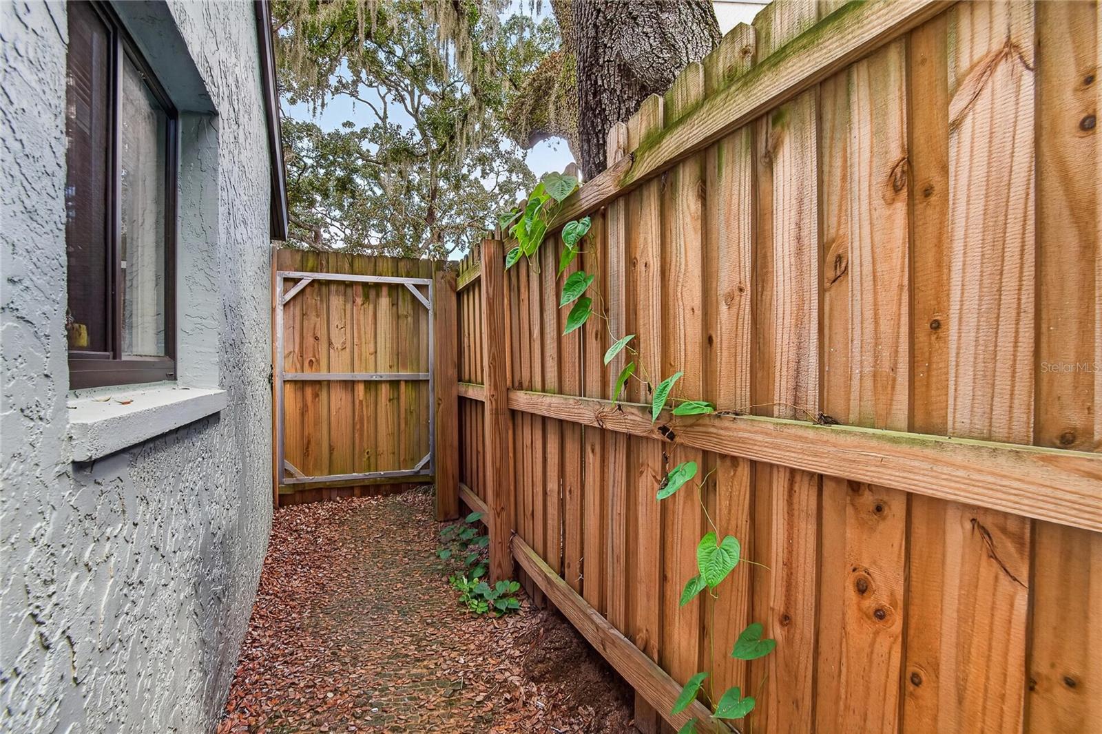 5601 ASHLEY OAKS DR #6 — photo 30