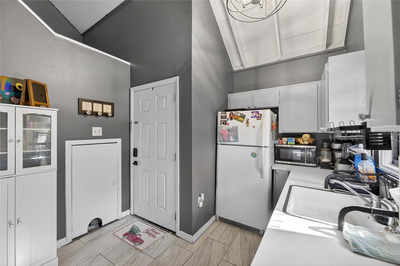 5601 ASHLEY OAKS DR #6 — photo 7