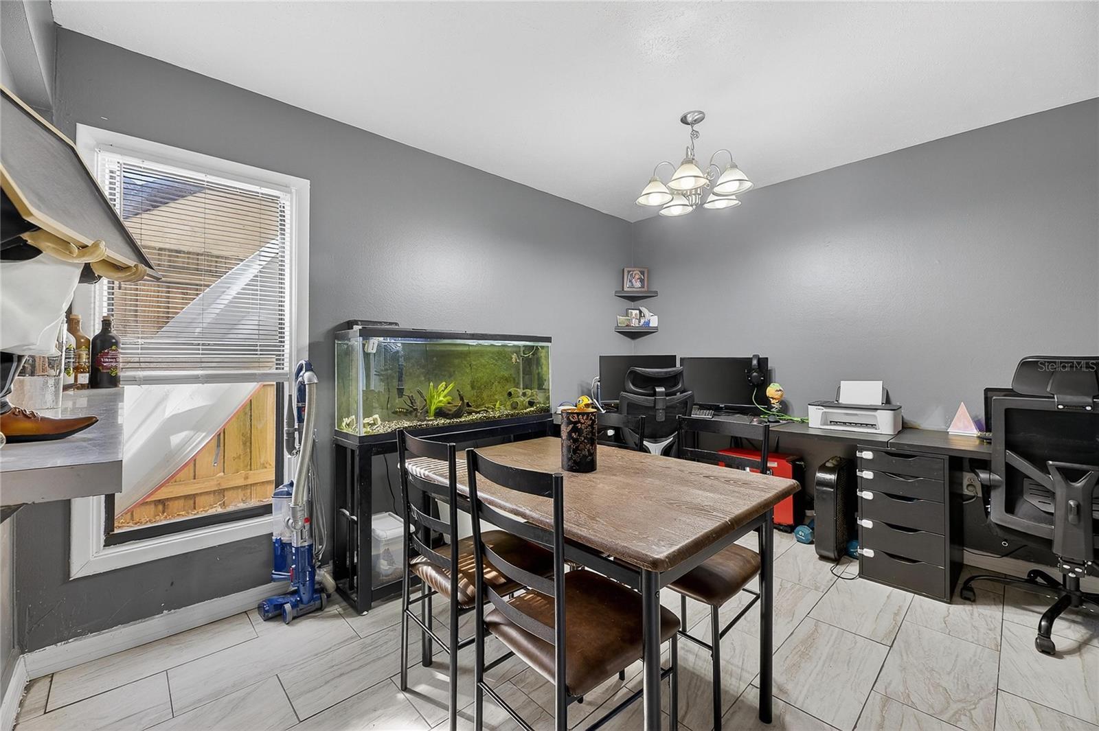 5601 ASHLEY OAKS DR #6 — photo 9